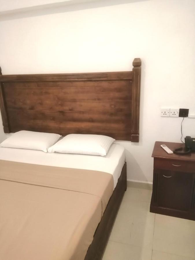 Aca Accommodation كولمبو المظهر الخارجي الصورة