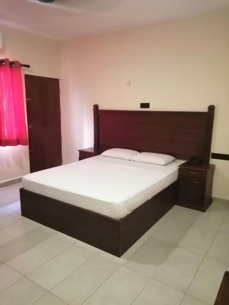 Aca Accommodation كولمبو المظهر الخارجي الصورة