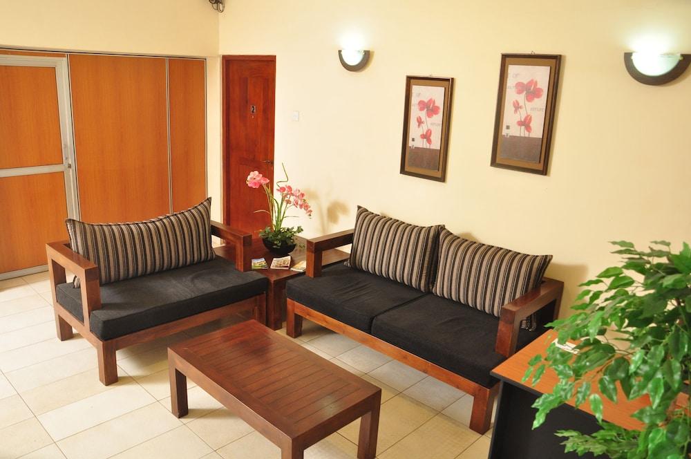 Aca Accommodation كولمبو المظهر الخارجي الصورة