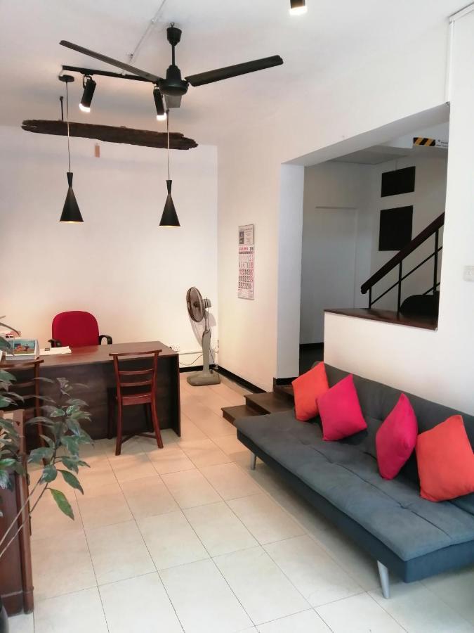 Aca Accommodation كولمبو المظهر الخارجي الصورة